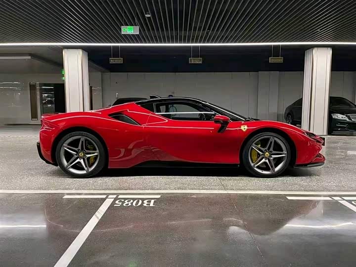 Фото 3 - Ferrari SF90