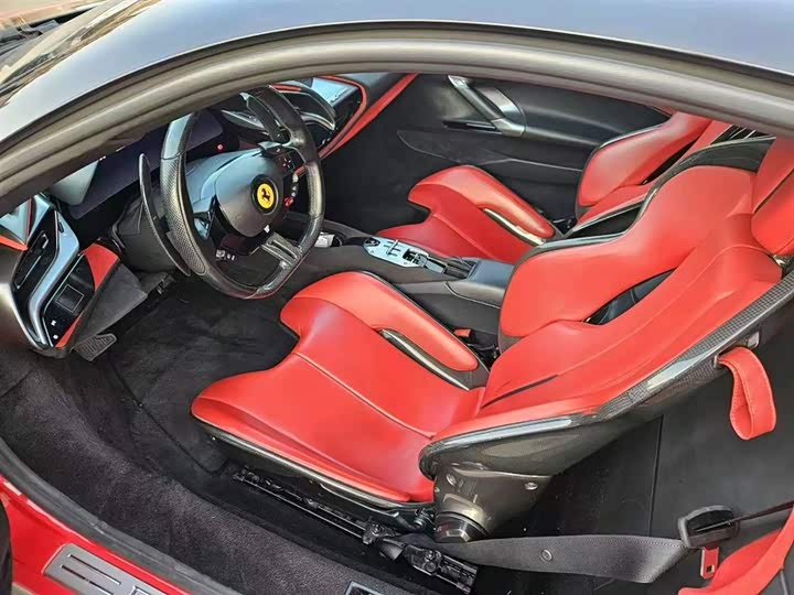 Фото 4 - Ferrari SF90