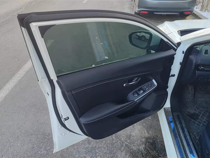 Фото 7 - Nissan Sylphy