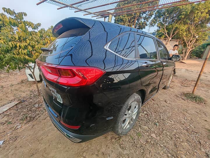 Фото 3 - Haval M6