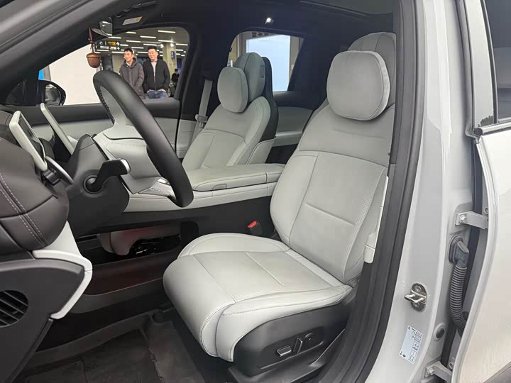 Фото 6 - Nio ES6