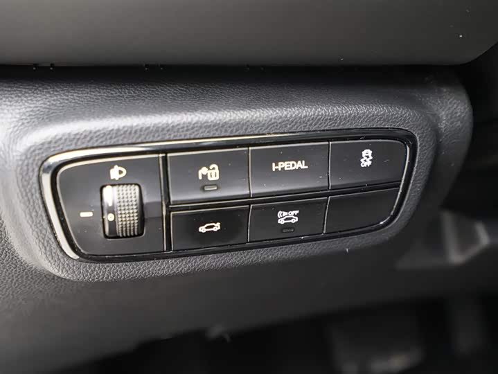 Фото 6 - GAC Aion S