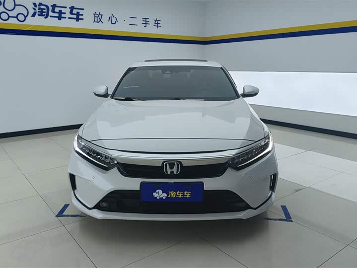 Фото 2 - Honda Inspire