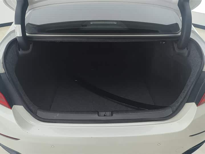 Фото 4 - Honda Inspire