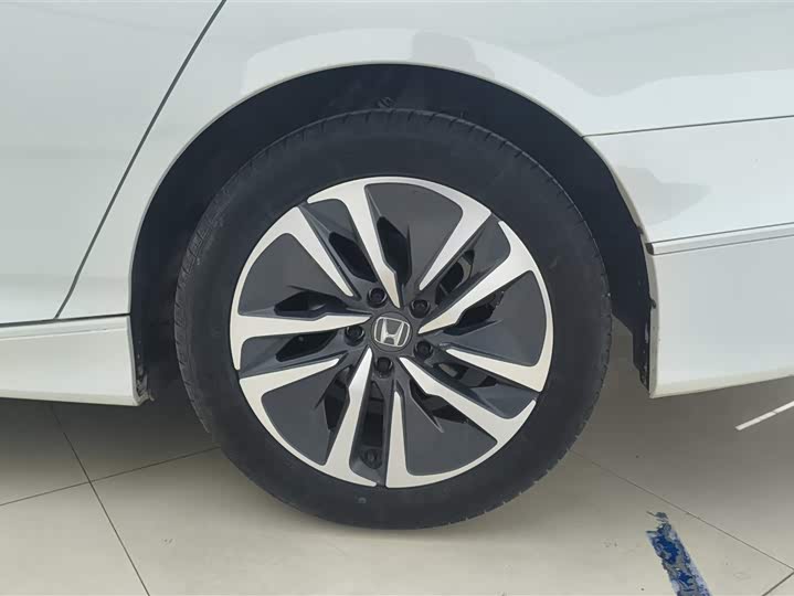 Фото 6 - Honda Inspire