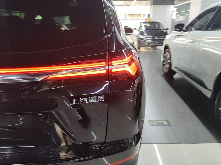 Фото 8 - Buick Envision Plus