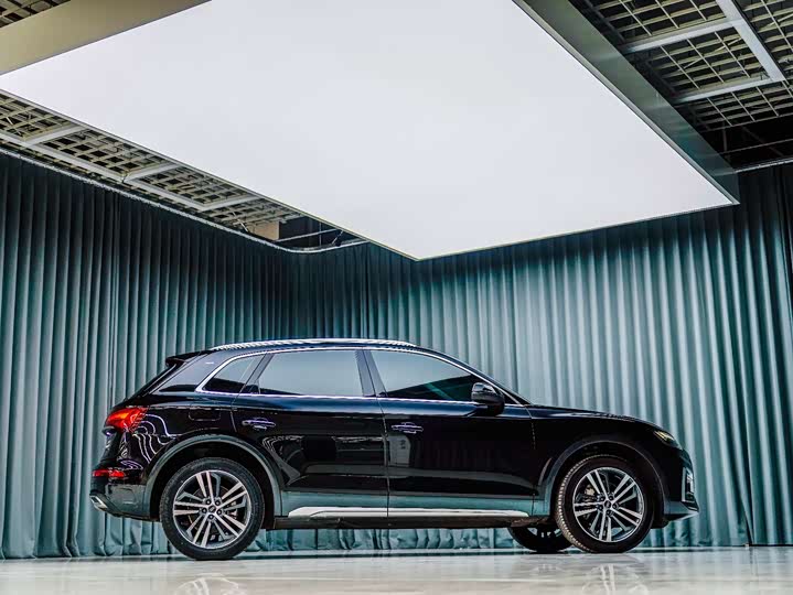 Фото 3 - Audi Q5L