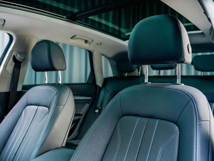 Фото 8 - Audi Q5L