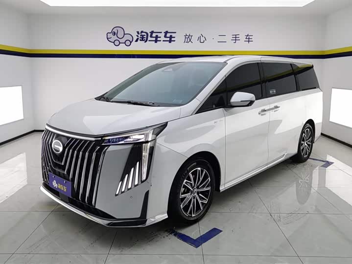 Фото 1 - GAC Trumpchi M8