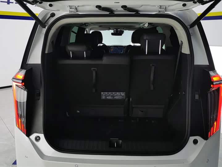 Фото 4 - GAC Trumpchi M8