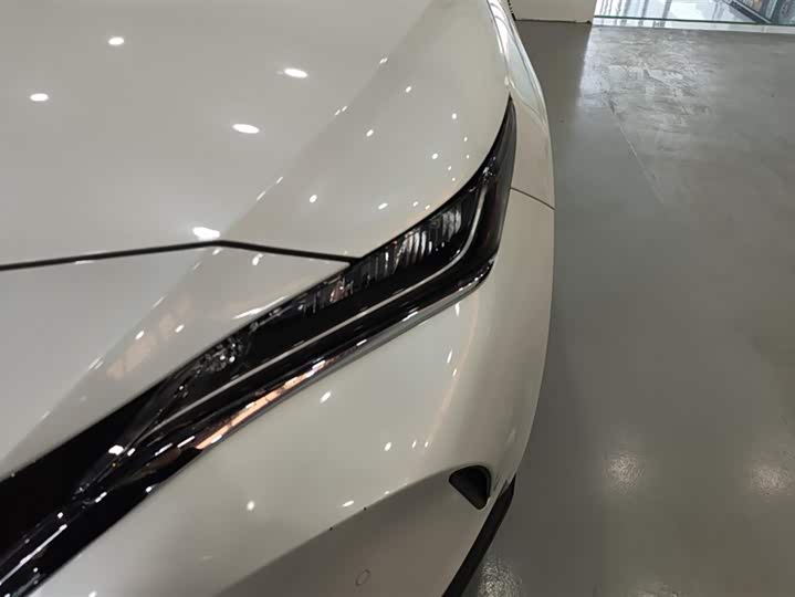 Фото 5 - Toyota Harrier