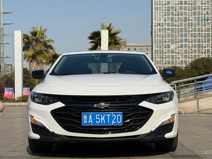 Фото 1 - Chevrolet Malibu XL