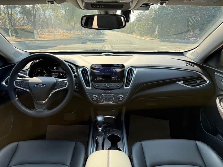 Фото 8 - Chevrolet Malibu XL