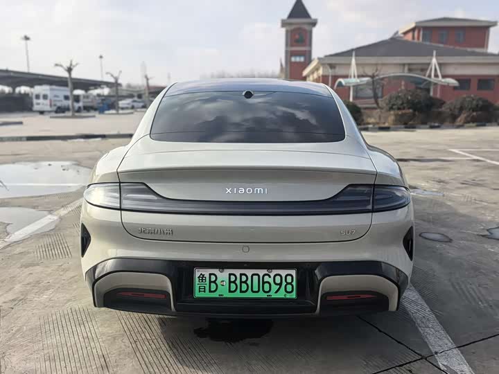 Фото 4 - Xiaomi SU7