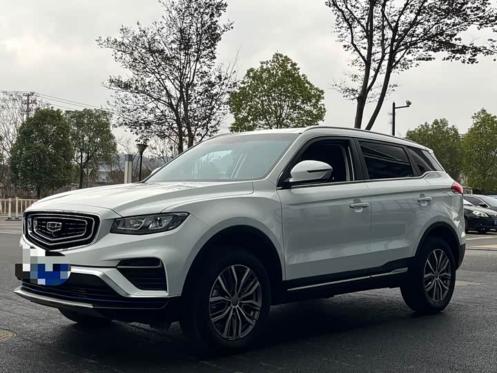 Фото 1 - Geely Atlas