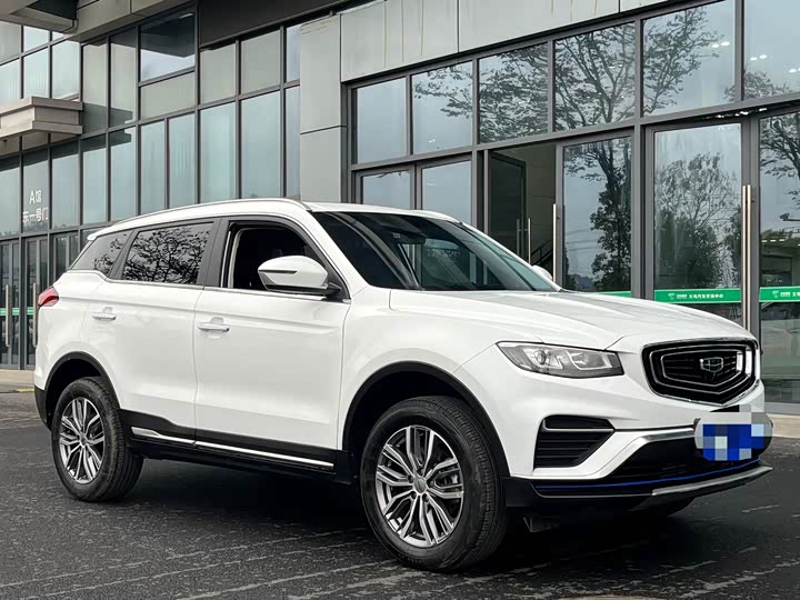 Фото 3 - Geely Atlas