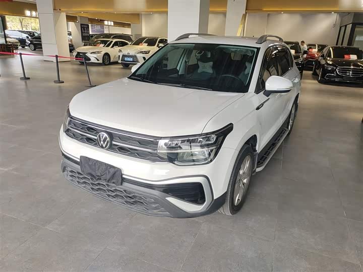 Фото 2 - Volkswagen Tharu