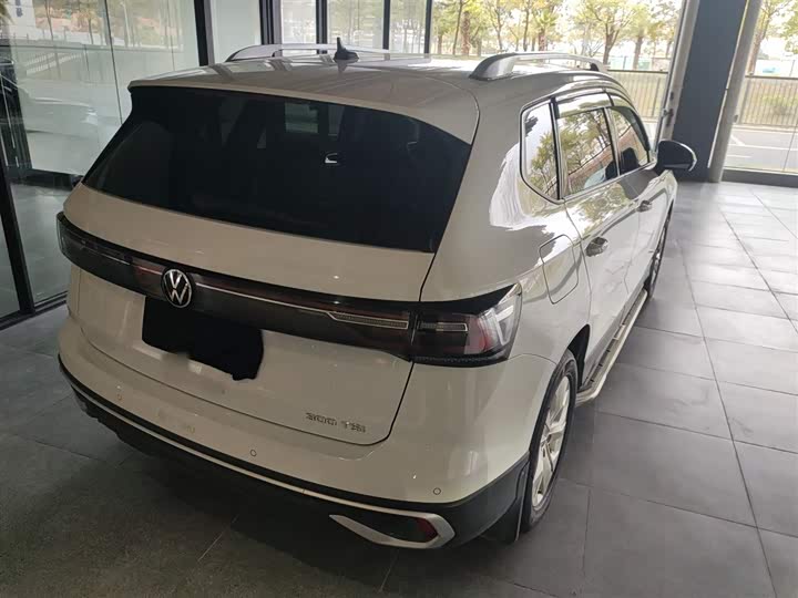 Фото 7 - Volkswagen Tharu