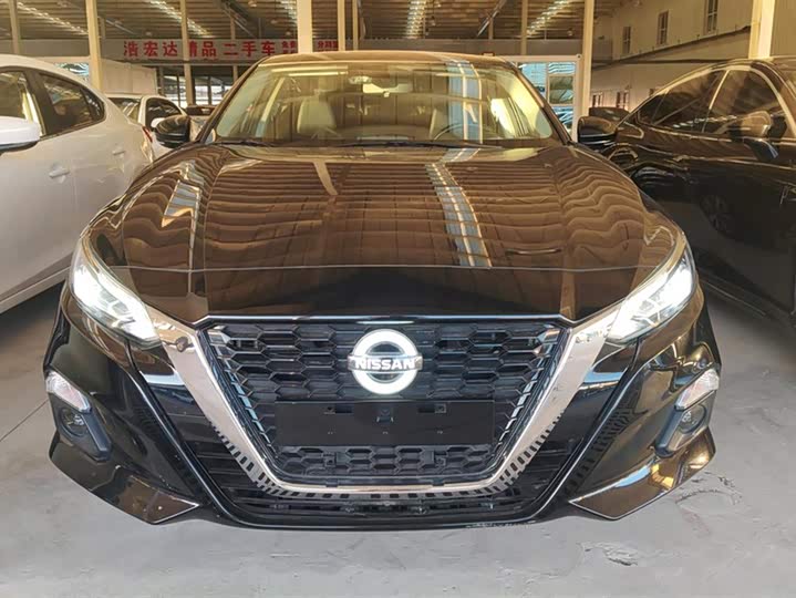 Фото 2 - Nissan Teana