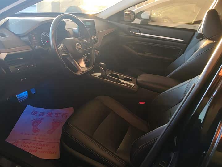 Фото 9 - Nissan Teana