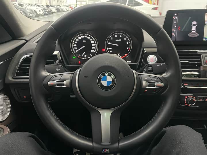 Фото 8 - BMW 1 Series