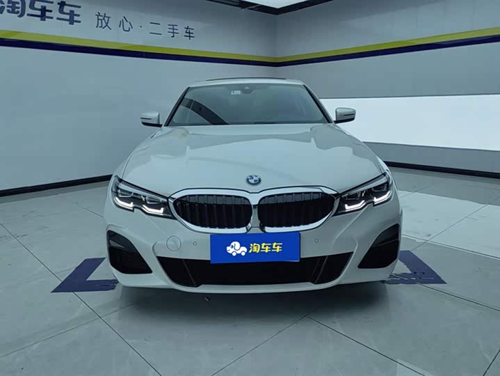 Фото 2 - BMW 3 Series