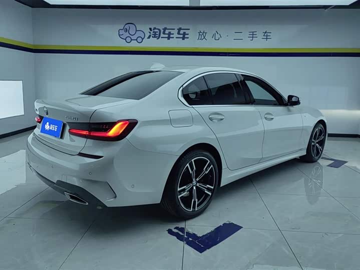 Фото 3 - BMW 3 Series