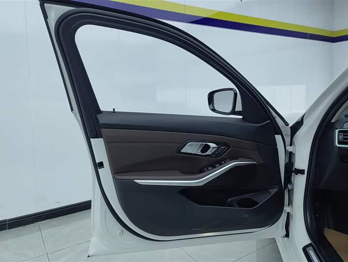 Фото 7 - BMW 3 Series