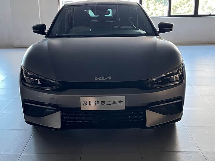 Фото 2 - Kia EV6