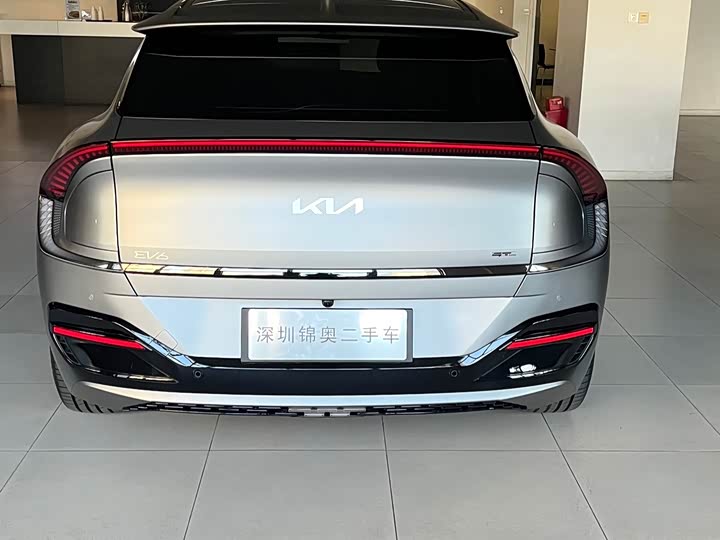 Фото 3 - Kia EV6