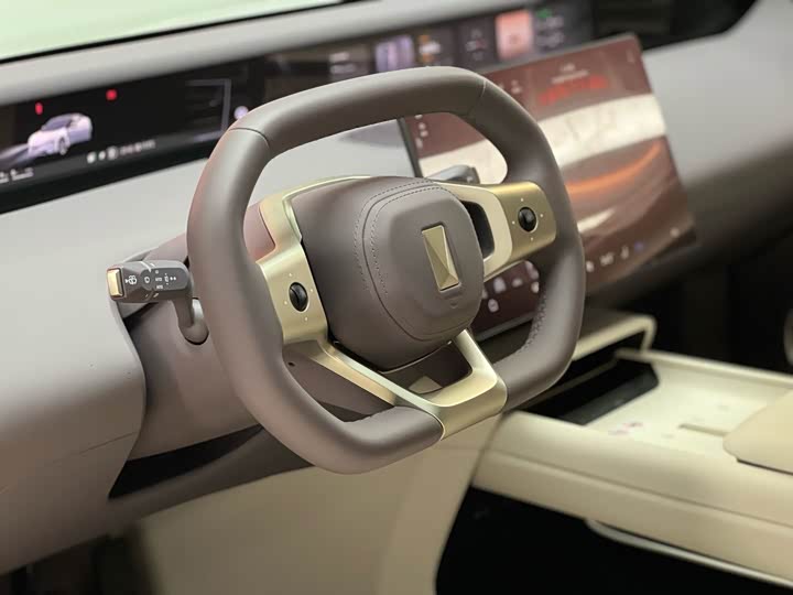 Фото 7 - Avatr 06