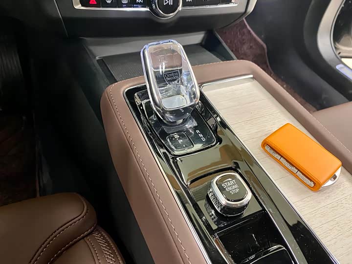 Фото 6 - Volvo S90