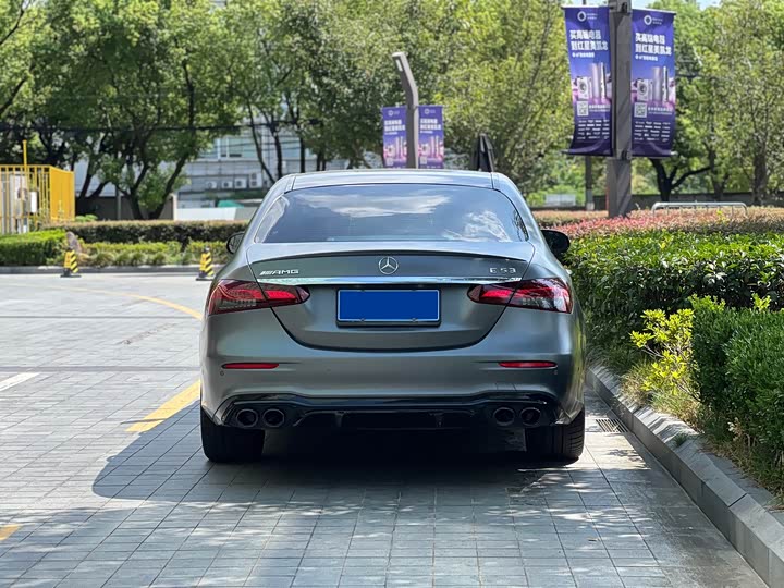 Фото 4 - Mercedes-Benz E-Class AMG