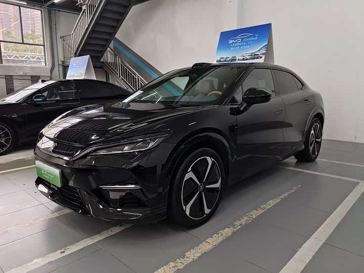 Фото 1 - BYD Song L