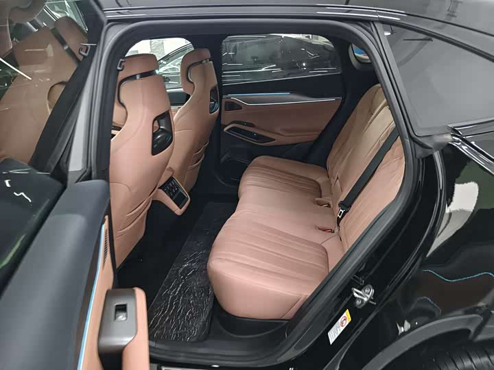 Фото 8 - BYD Song L