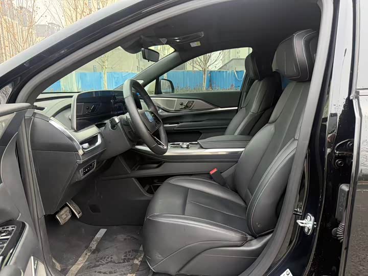 Фото 4 - Cadillac XT5