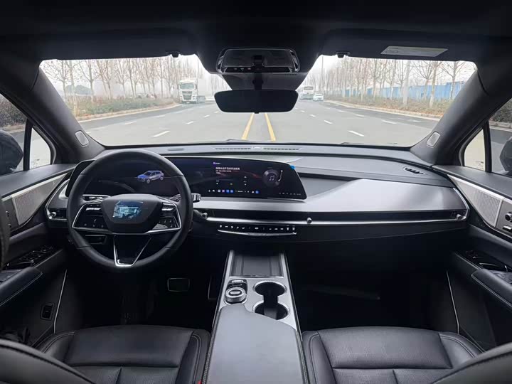 Фото 5 - Cadillac XT5