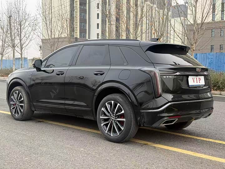 Фото 7 - Cadillac XT5