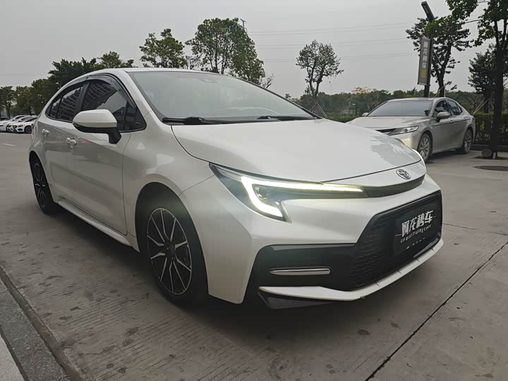 Фото 2 - Toyota Levin