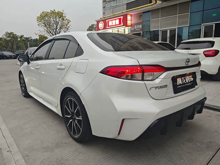 Фото 4 - Toyota Levin