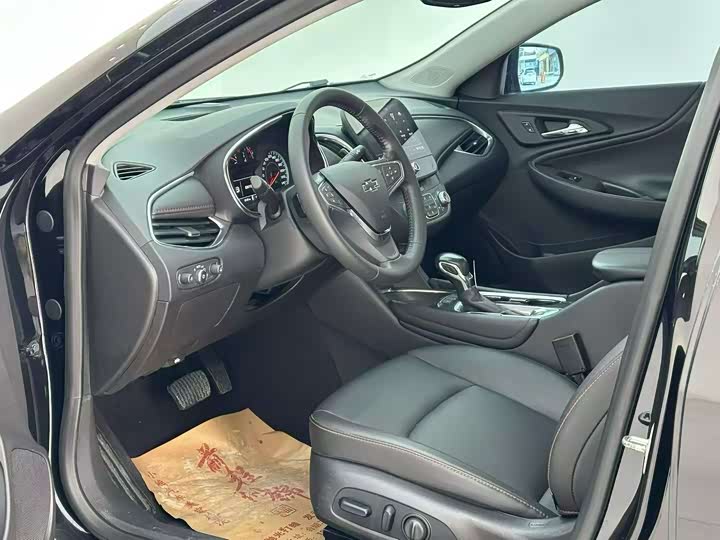 Фото 3 - Chevrolet Malibu XL