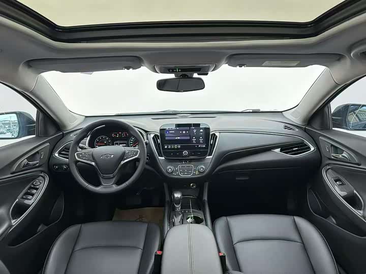 Фото 4 - Chevrolet Malibu XL