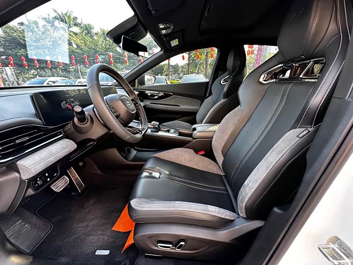 Фото 9 - GAC Trumpchi Empow R