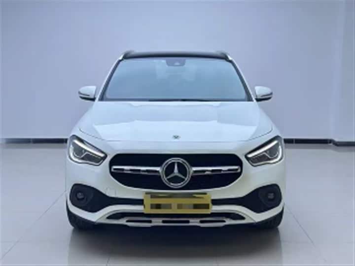 Фото 2 - Mercedes-Benz GLA-Class