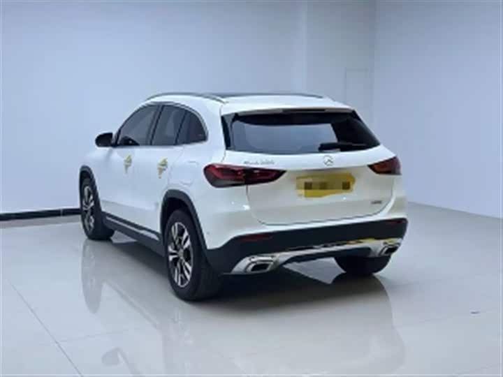 Фото 5 - Mercedes-Benz GLA-Class