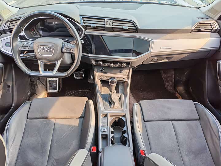 Фото 5 - Audi Q3