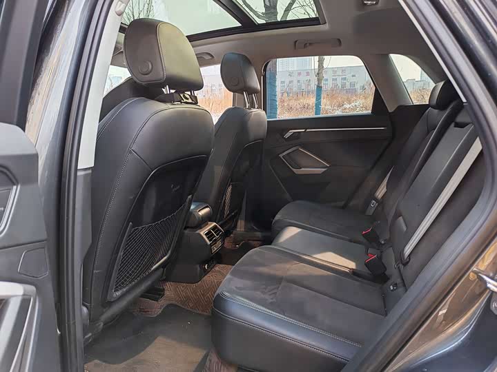 Фото 6 - Audi Q3