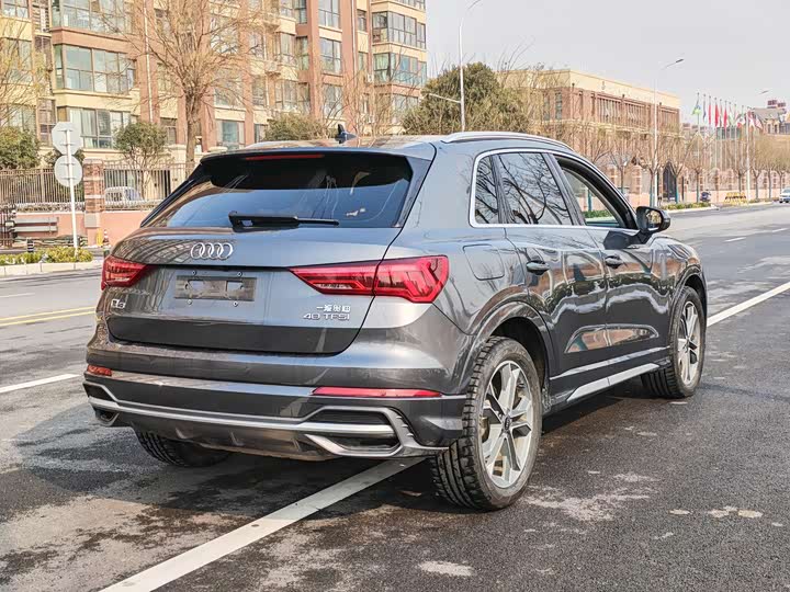 Фото 7 - Audi Q3