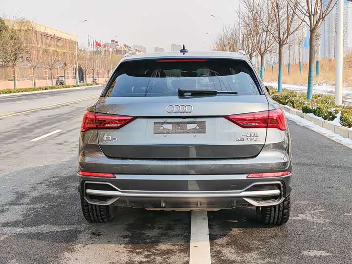 Фото 8 - Audi Q3