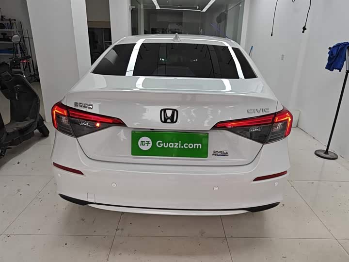 Фото 6 - Honda Civic